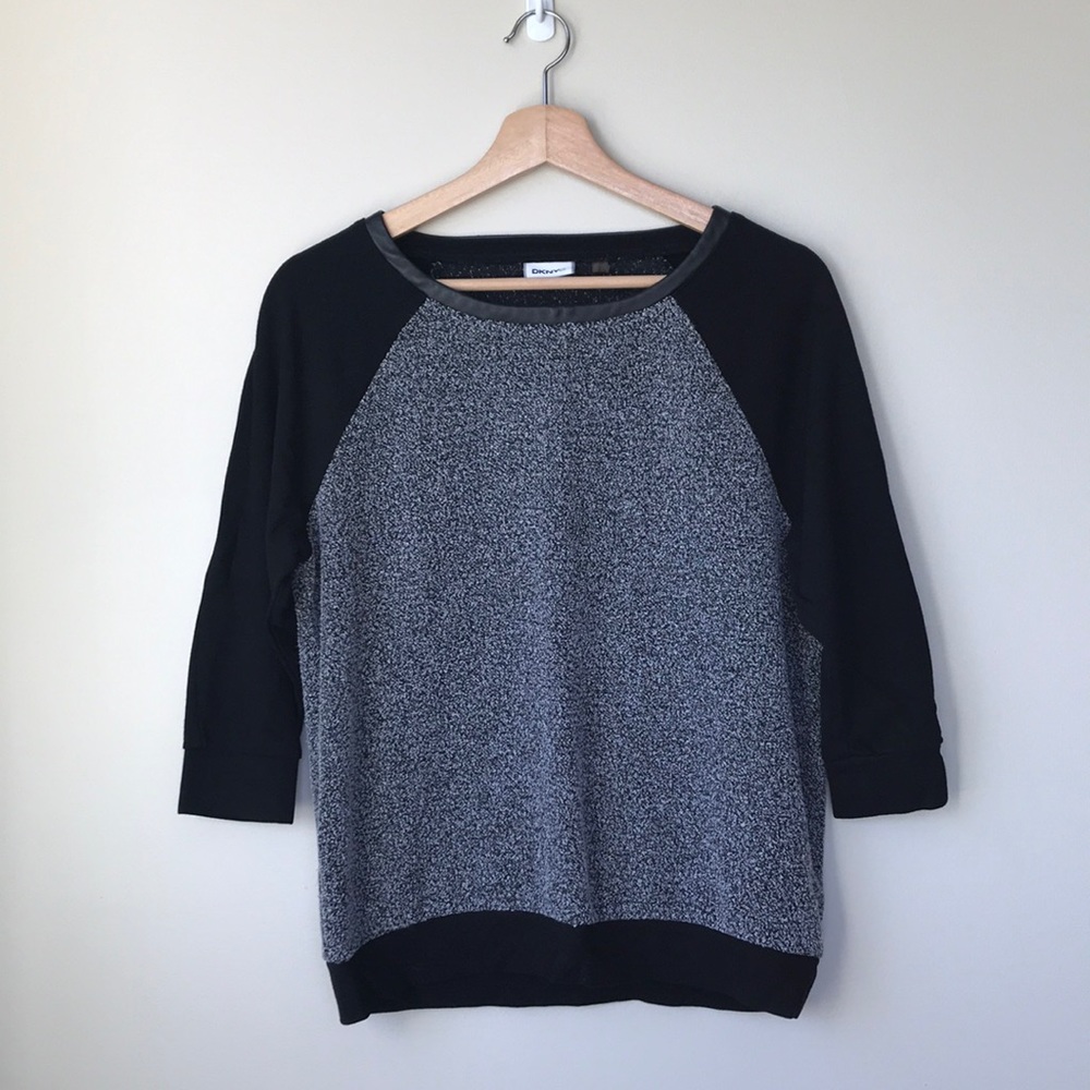 DKNYC pullover sweater